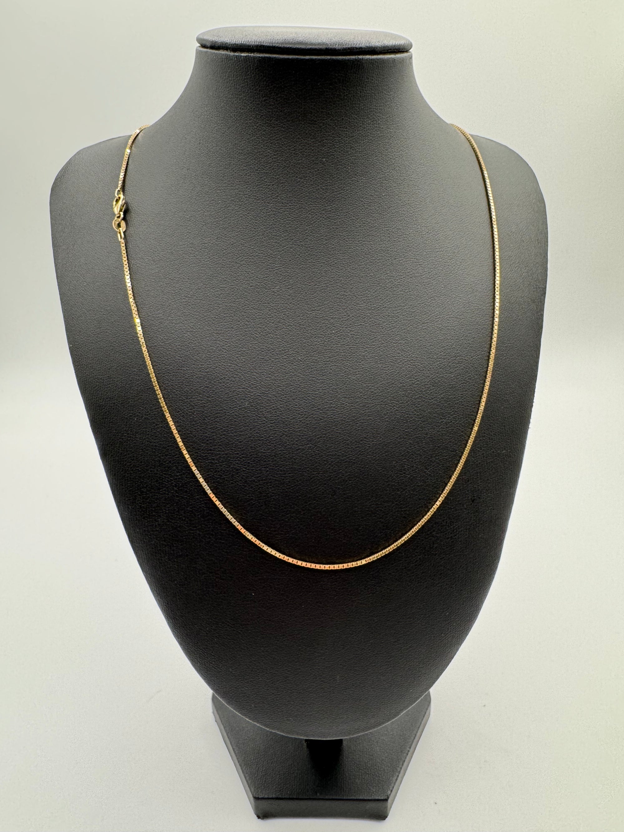 1mm Box Chain 22 inches