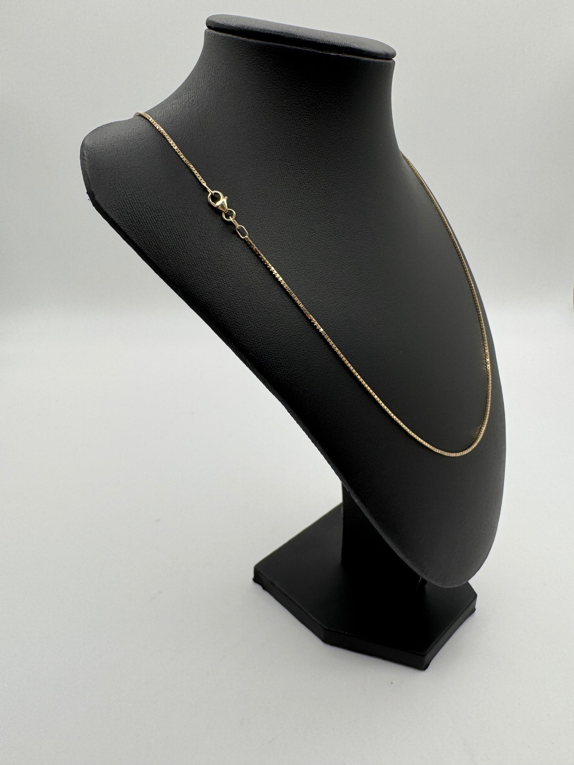 1mm Box Chain 22 inches