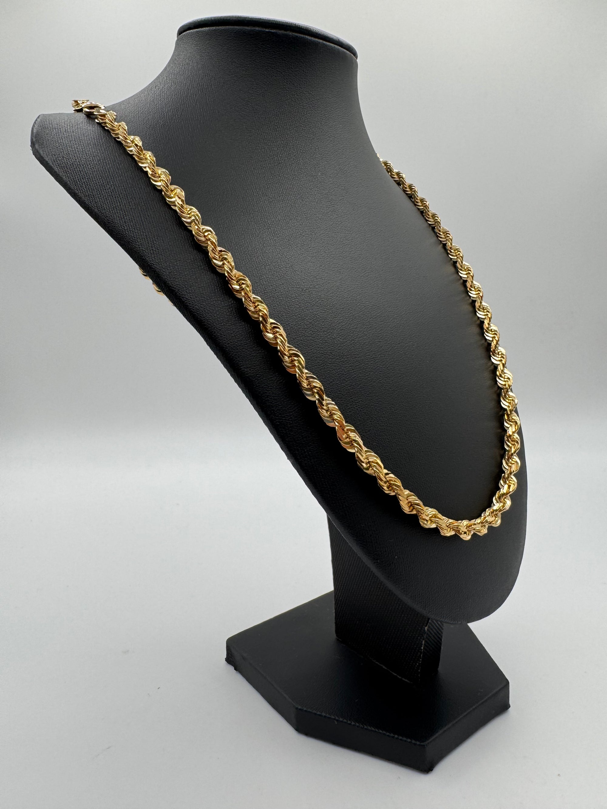 6mm Rope Chain 26 inches (DIAMOND CUT)