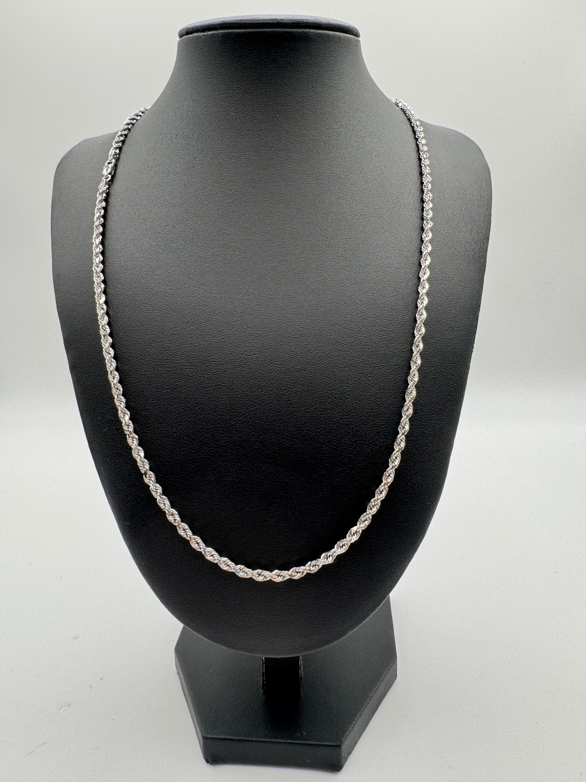 3MM Rope Chain 22 inches (DIAMOND CUT)