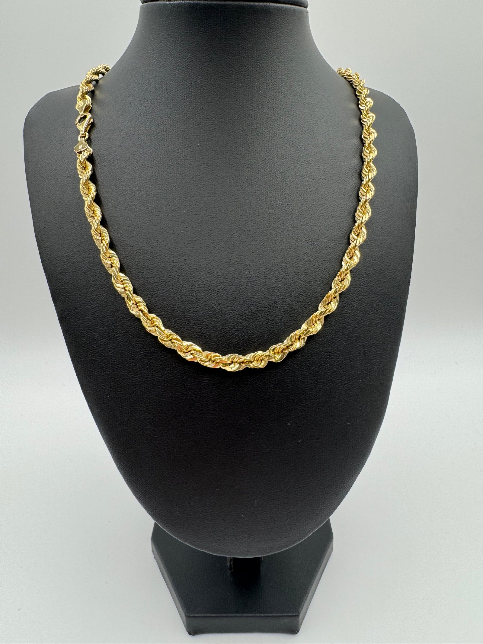 6mm Rope Chain 24 inches (DIAMOND CUT)