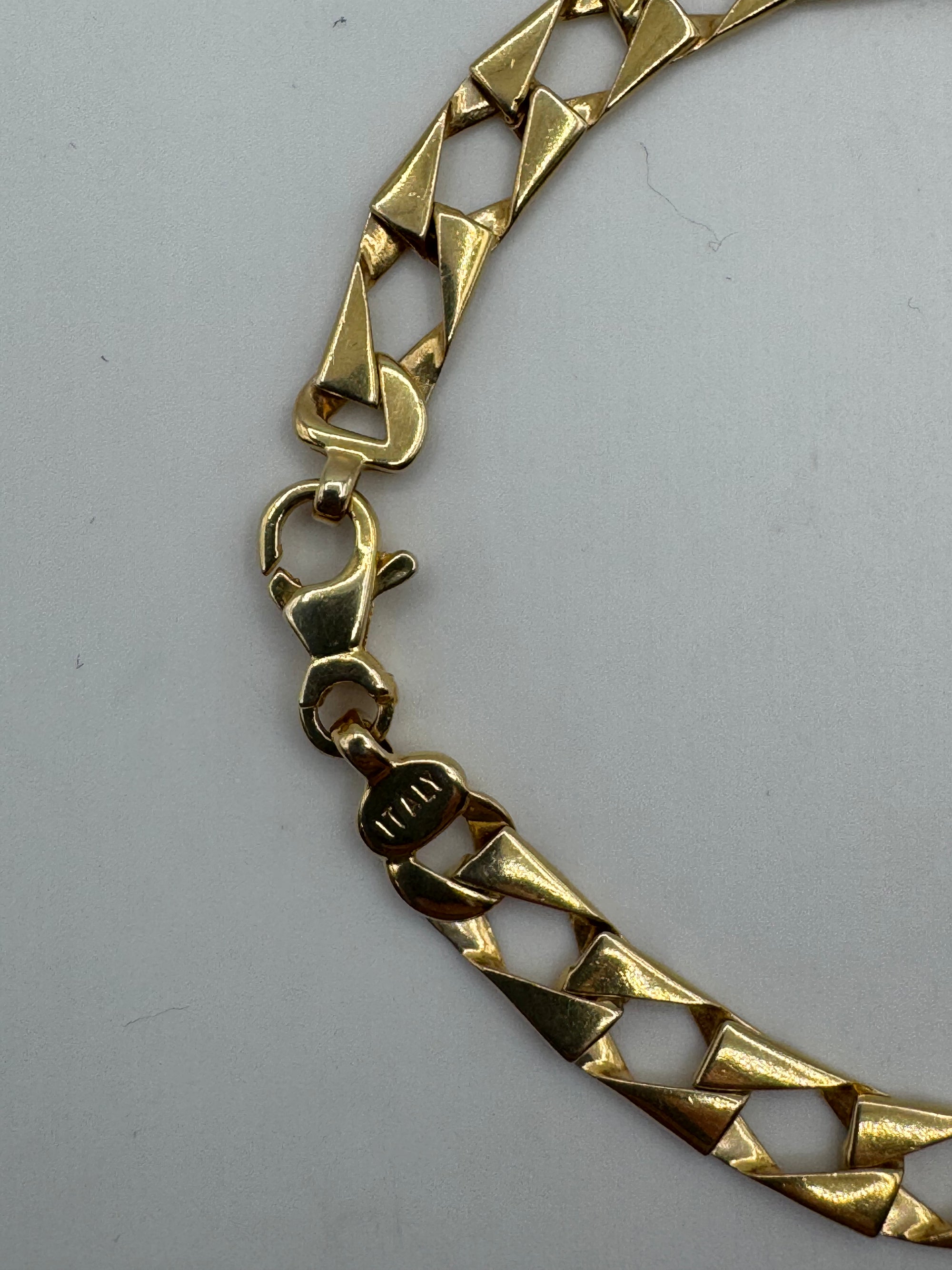 6.5mm Triangle Link Bracelet 8 inches