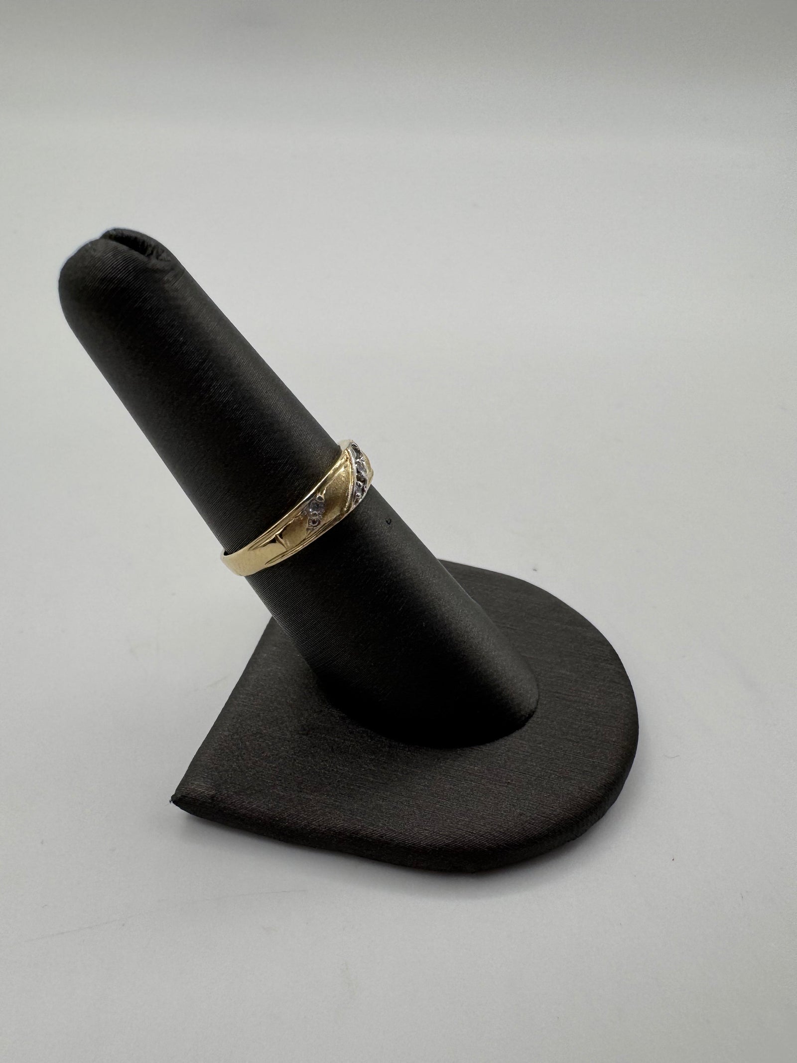 4.5mm Gold Ring-Size 7