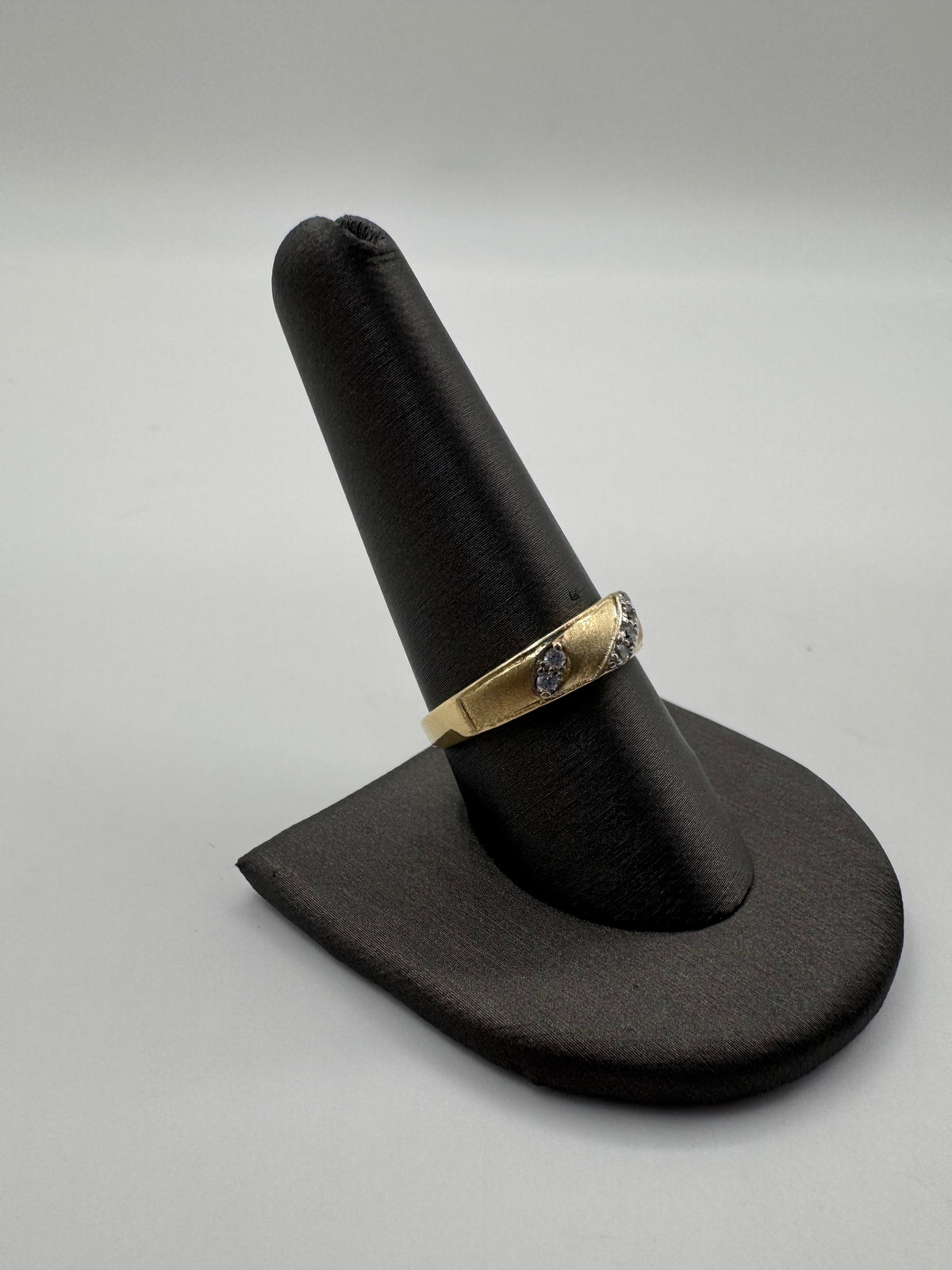 5.5mm Gold Ring-Size 9.5