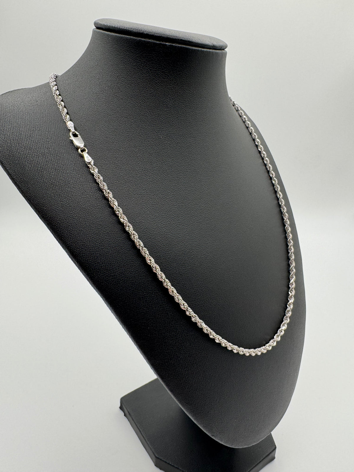 3mm Rope Chain 20  inches (DIAMOND CUT)