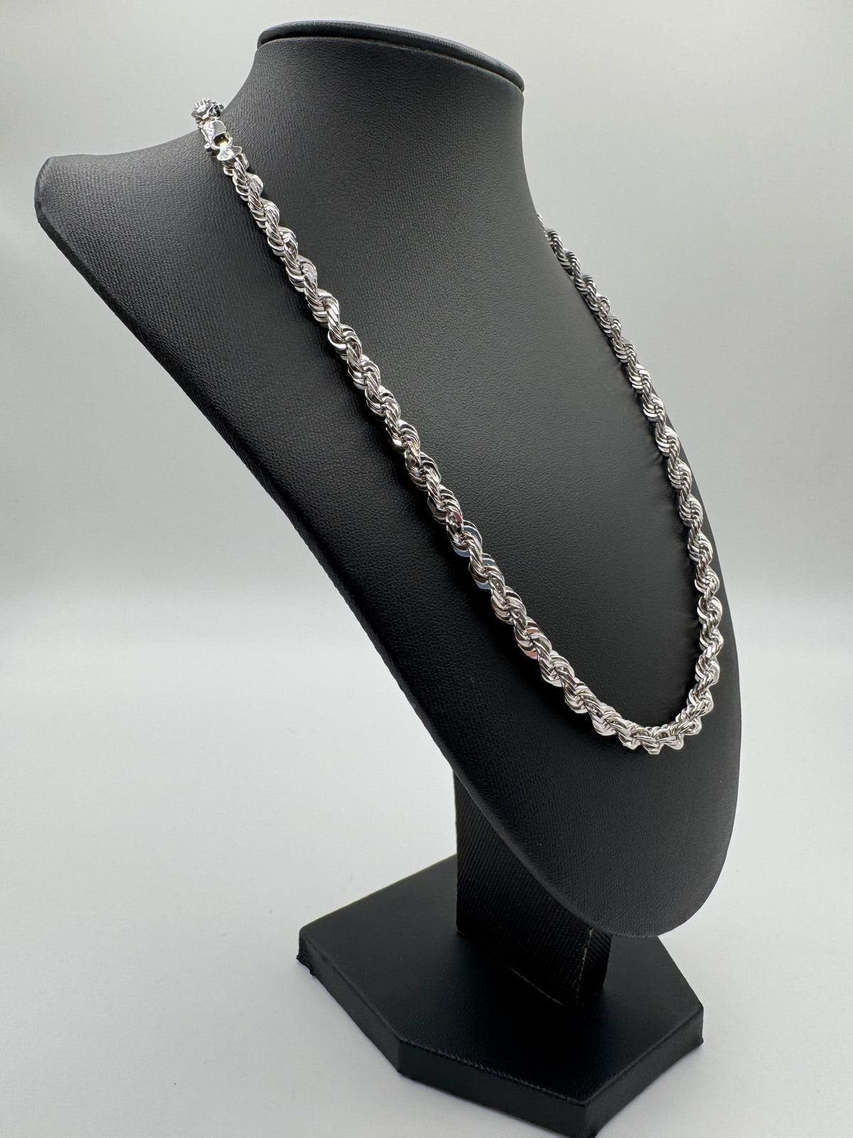 6mm Rope Chain 20 inches (DIAMOND CUT)