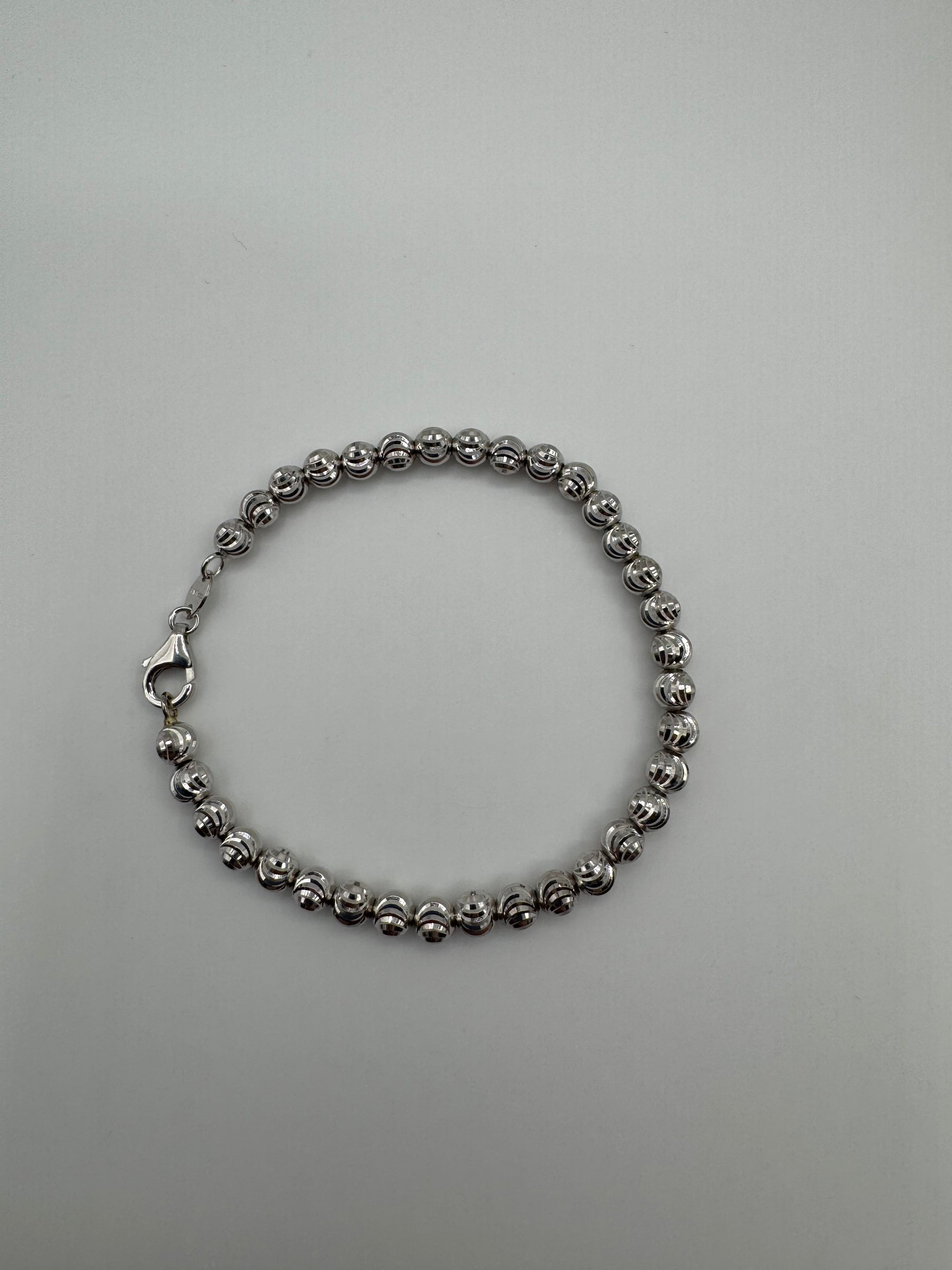 5mm Moon Cut Bracelet 7 1/4 inches