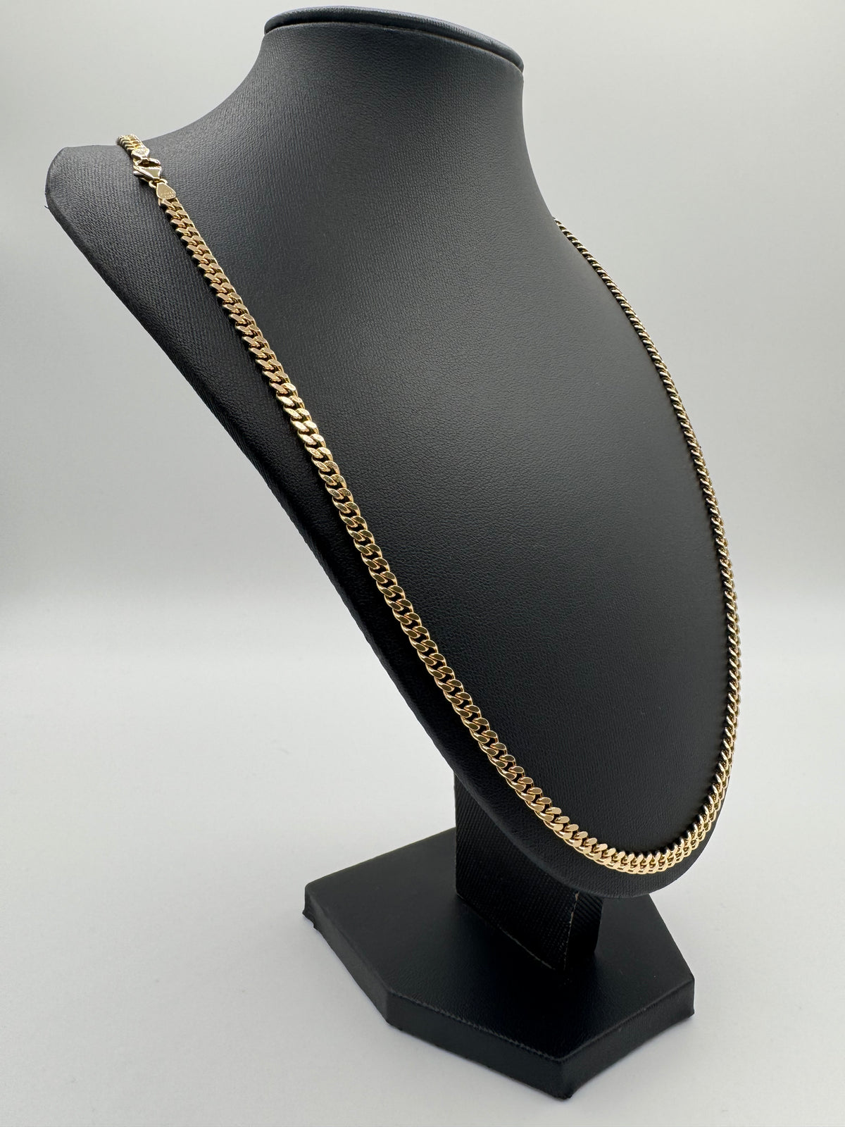 4mm Jacoje Curb 26 inches