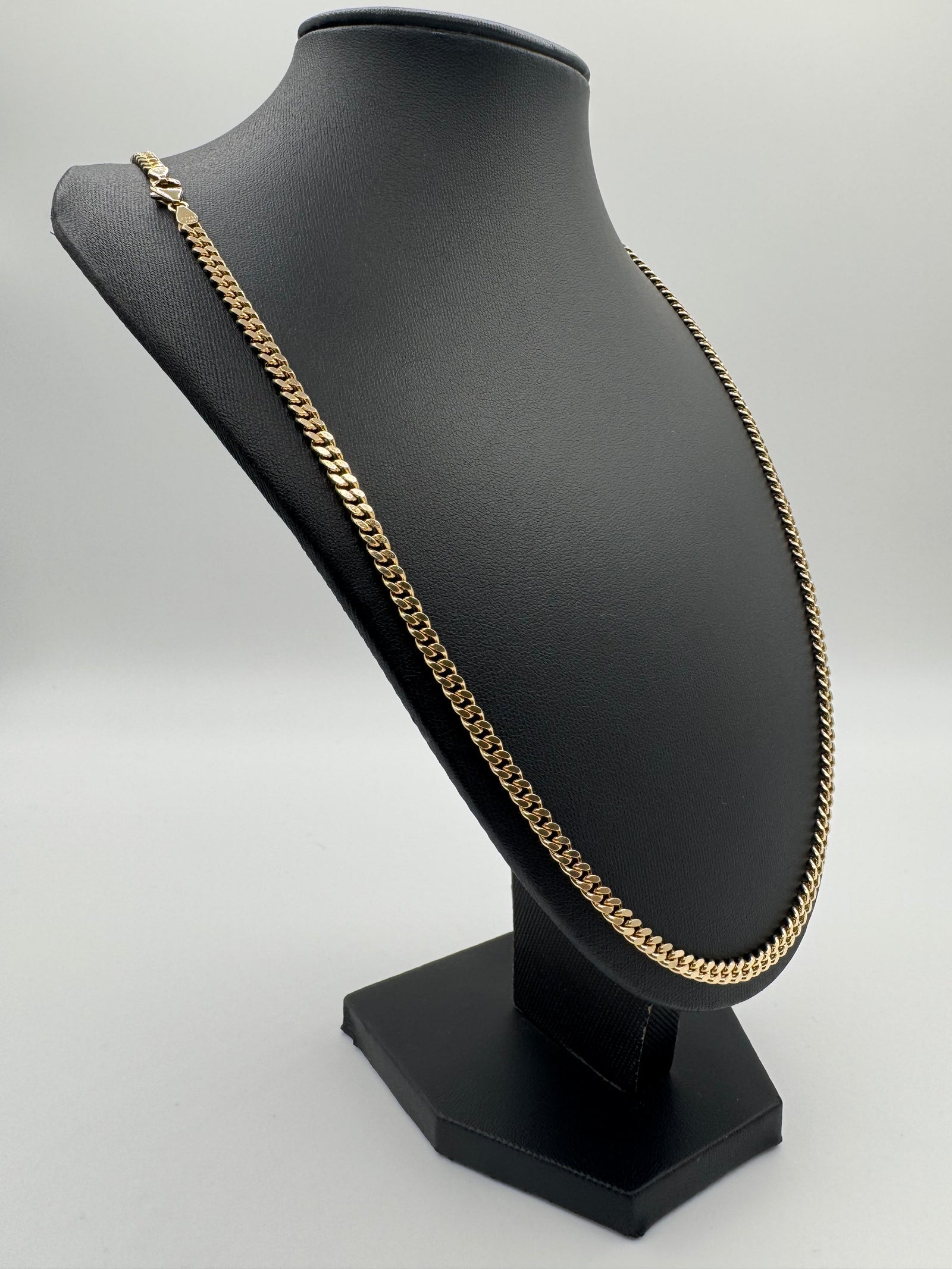 4mm Jacoje Curb 26 inches