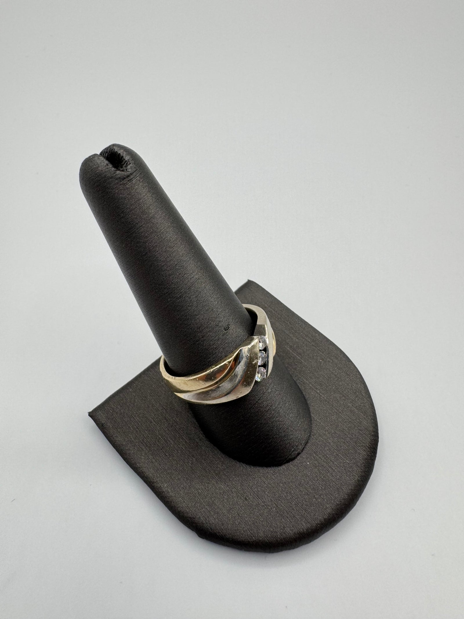 Two Tone Ring (DIAMOND)-Size 9.5