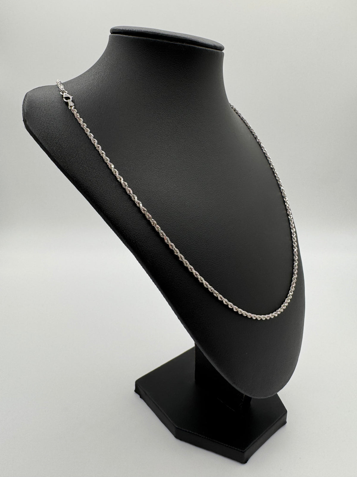 2.5mm Rope Chain 22 inches (DIAMOND CUT)