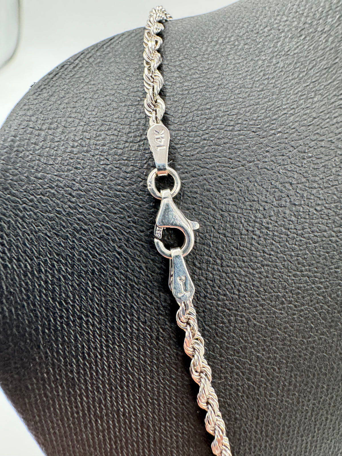 2.5mm Rope Chain 22 inches (DIAMOND CUT)