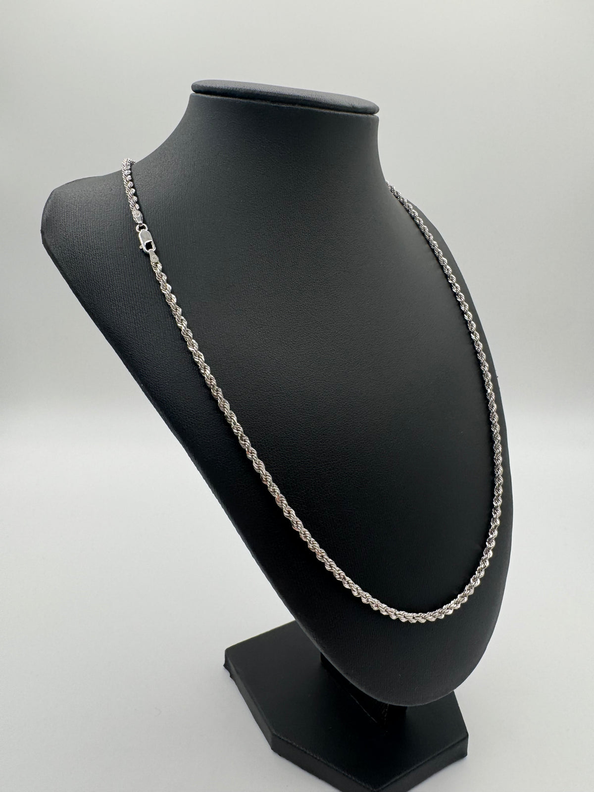 3MM Rope Chain 22 inches (DIAMOND CUT)