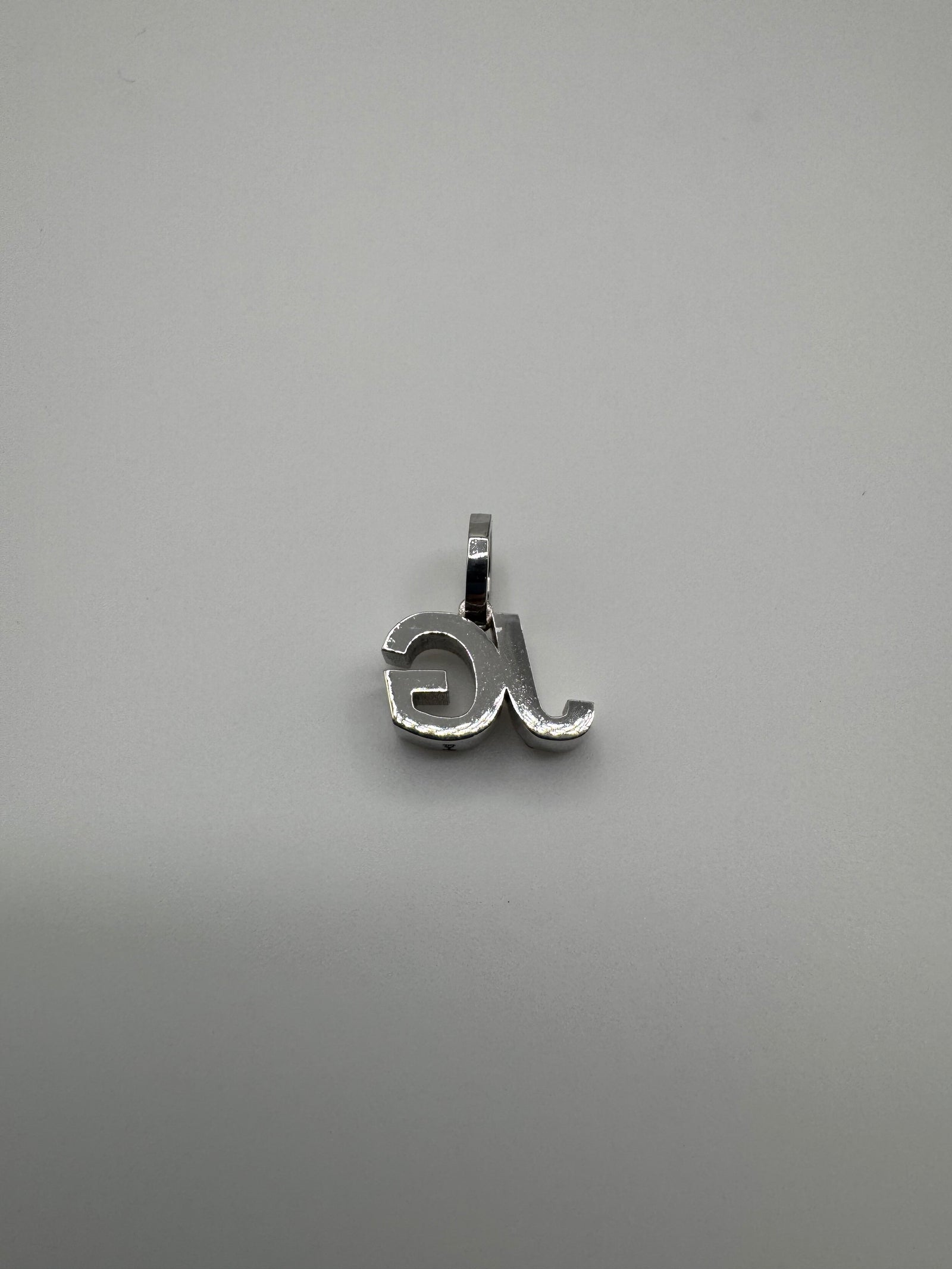 "JG" STANDARD SCRIPT PENDANT (DIAMOND)