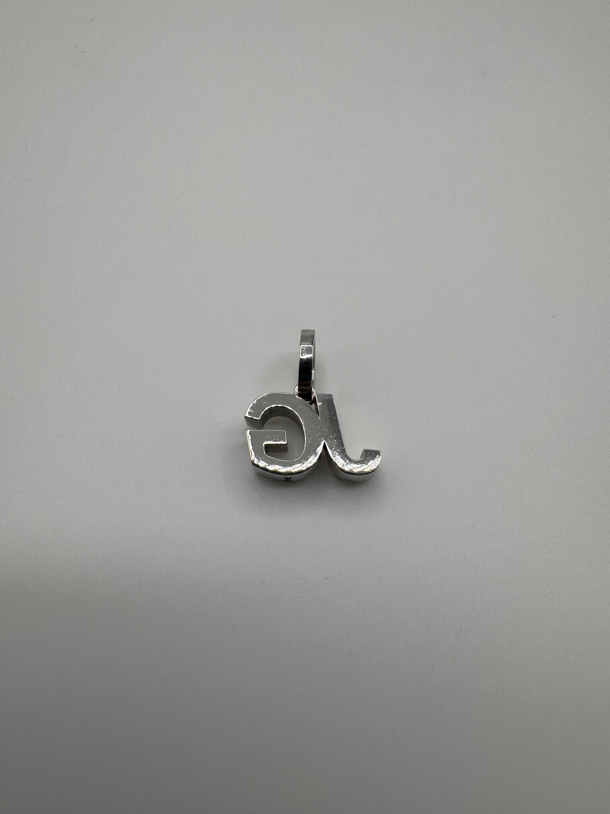 "JG" STANDARD SCRIPT PENDANT (DIAMOND)