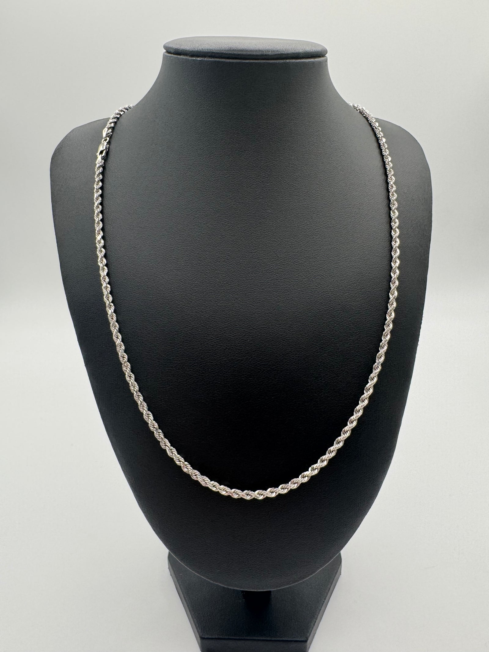 3MM Rope Chain 22 inches (DIAMOND CUT)