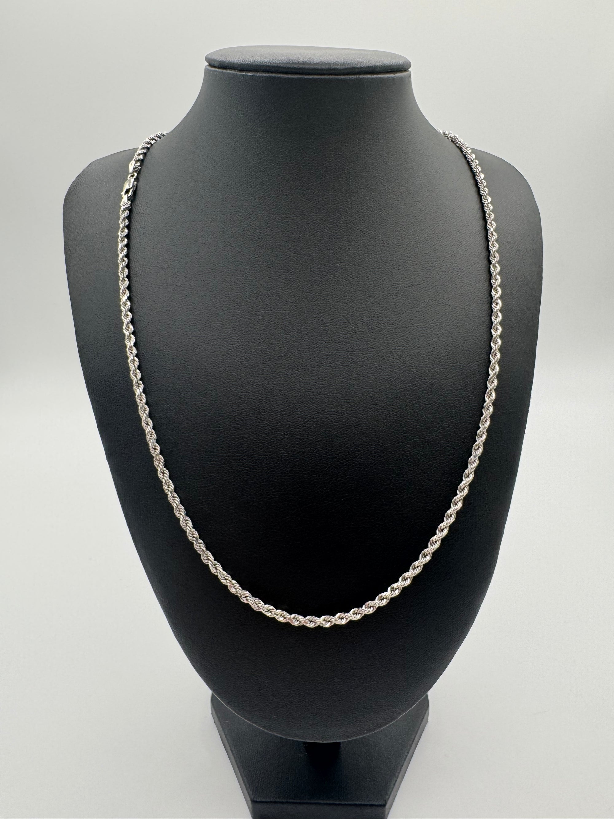 3MM Rope Chain 22 inches (DIAMOND CUT)