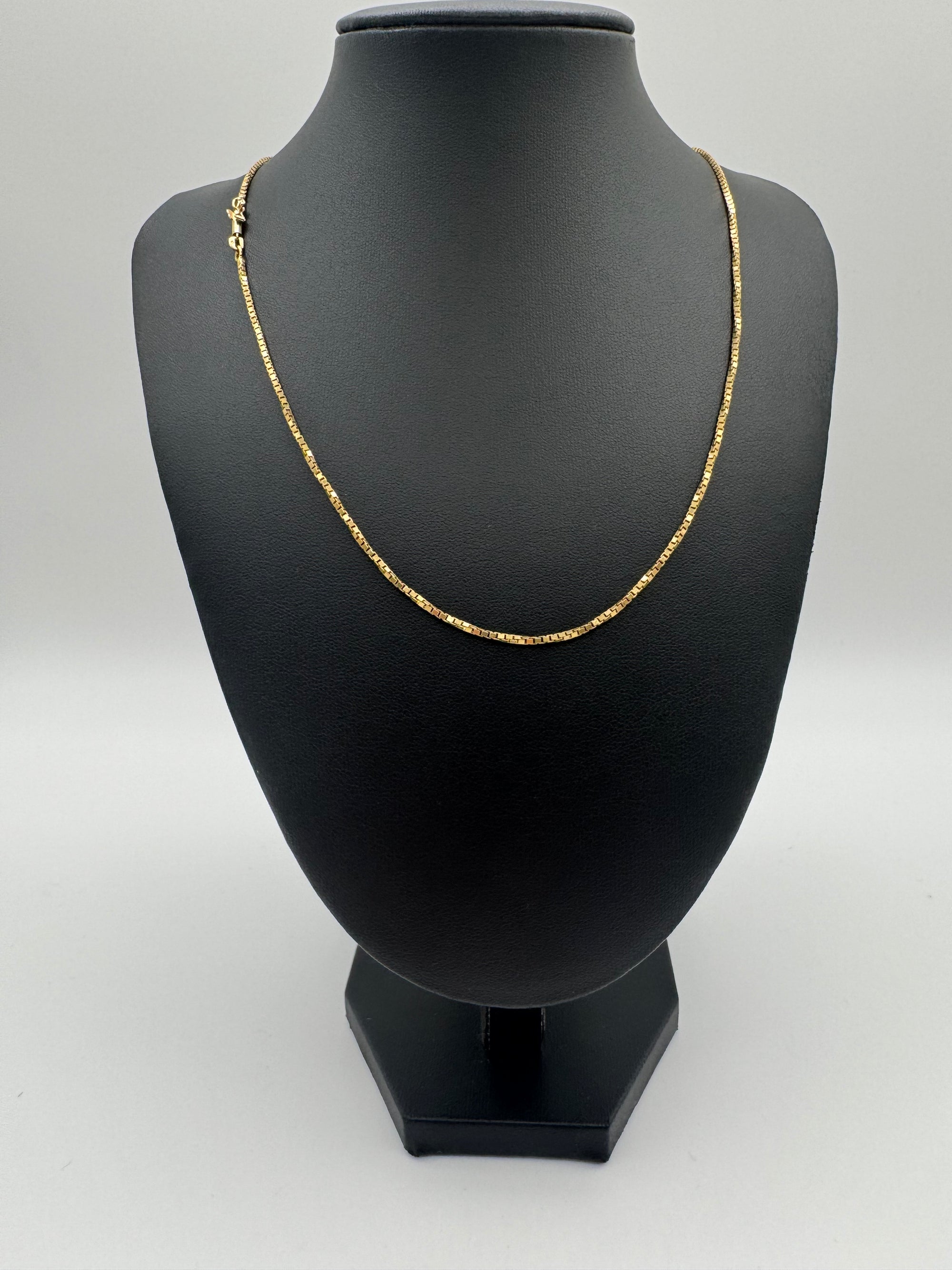 1.5mm Box Chain 21 inches (DIAMOND CUT)