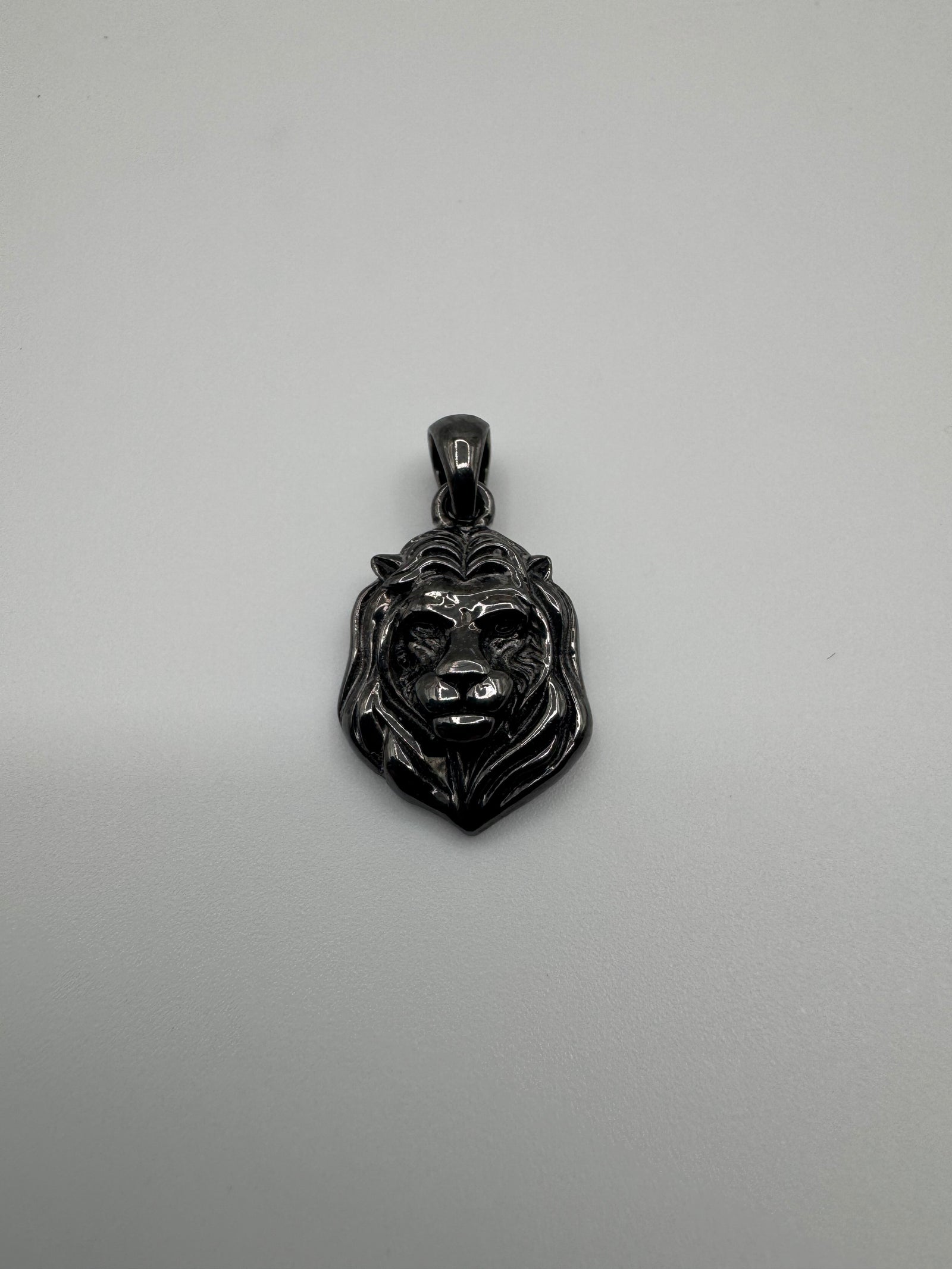 JACOJE MINI LION PENDANT-3/4 inch