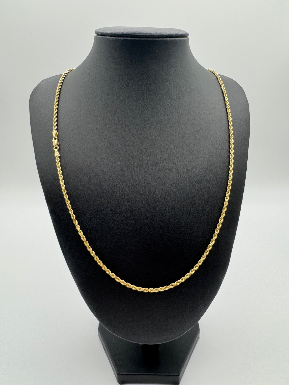 2.5mm Rope Chain 22 inches (DIAMOND CUT)