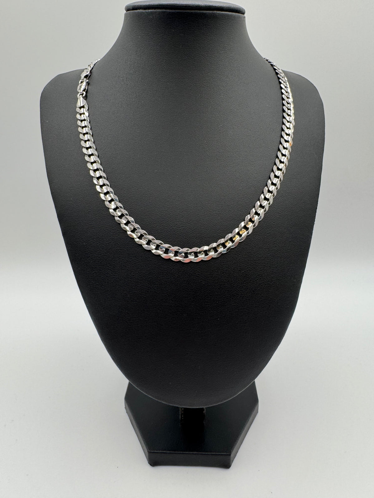 6.5MM Flat Curb Chain 22 inches