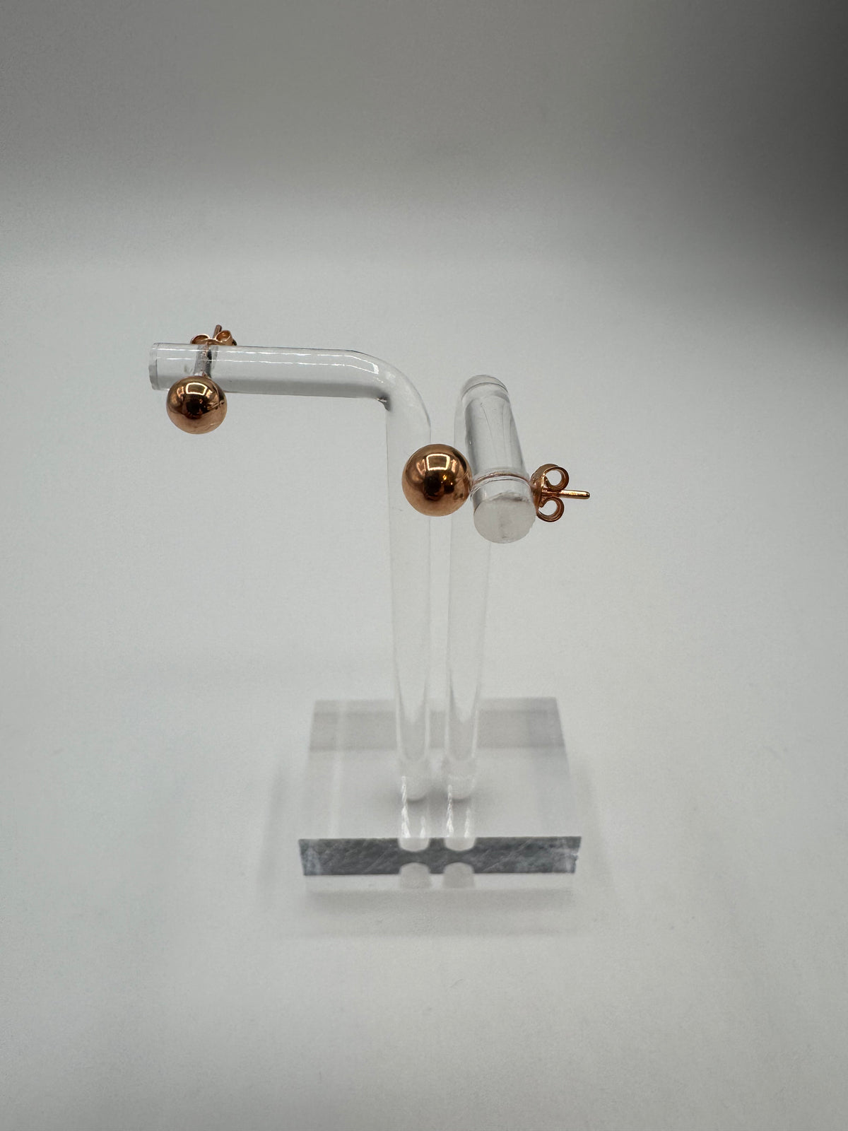 LARGE PLAIN STUDS 8MM ROSE GOLD (NEW)