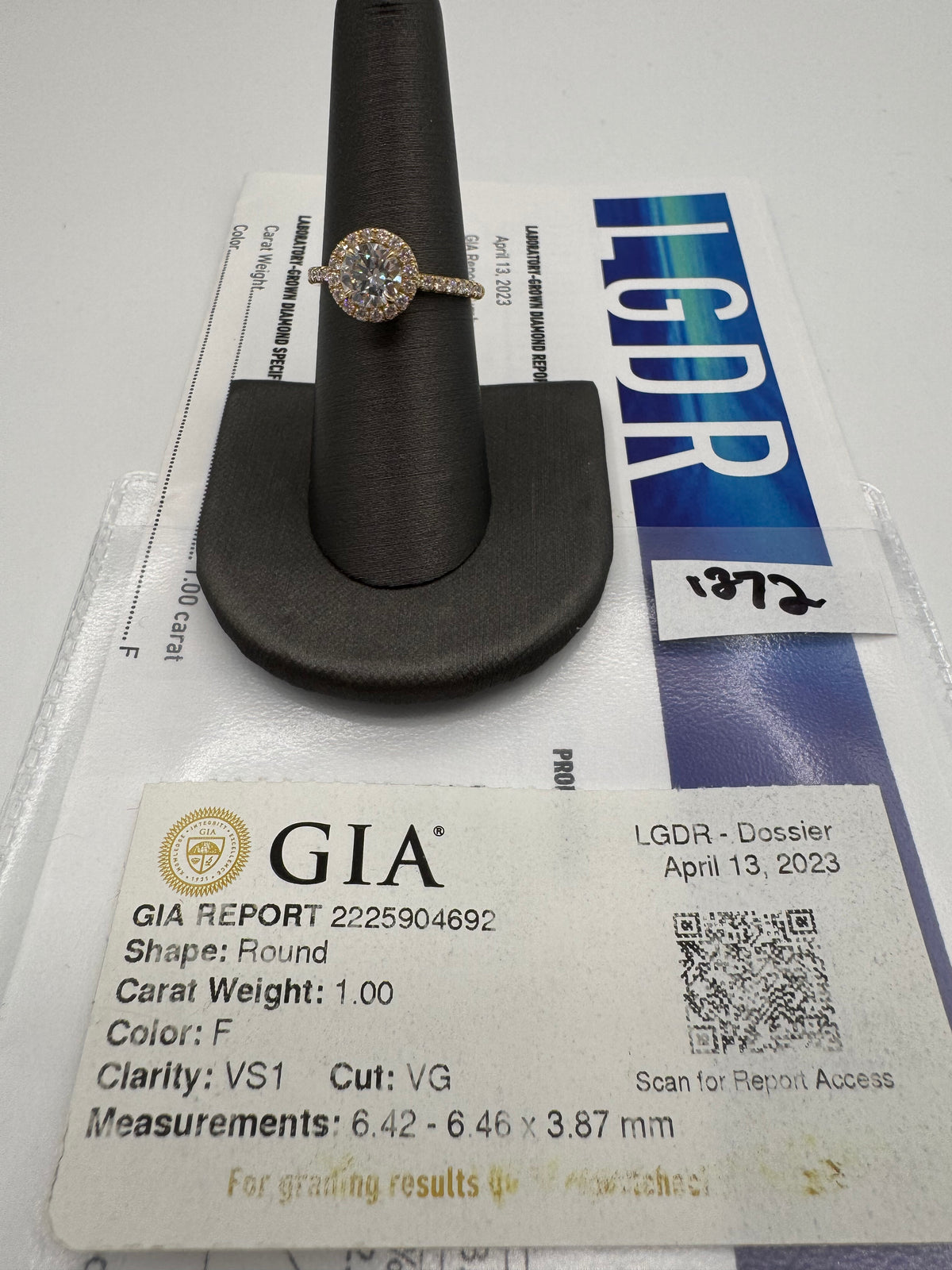 DIAMOND HALO RING (LAB DIAMOND) BRAND NEW JACOJE SAMPLE