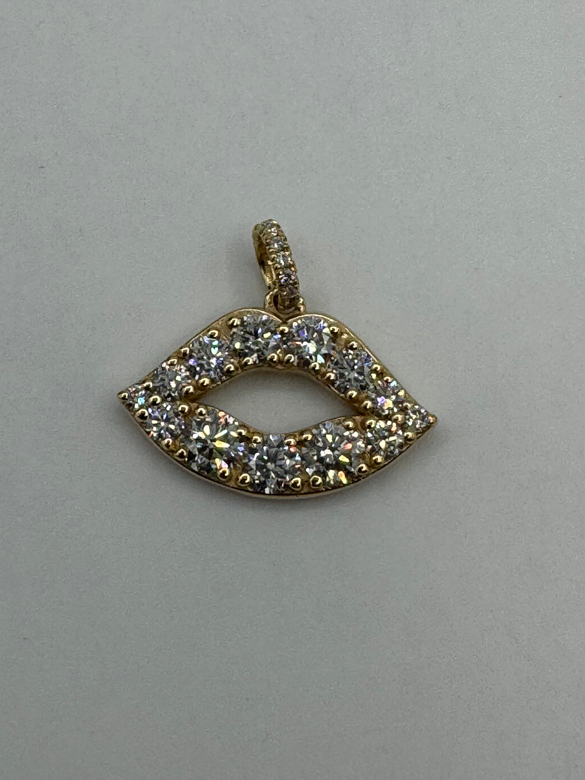 Jacoje Mini Diamond Lips (JACOJE STAMPED) OVERSTOCK